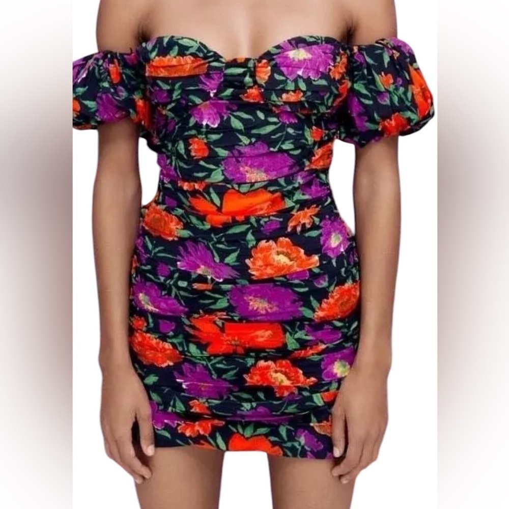 NWOT Zara off the shoulder floral mini dress